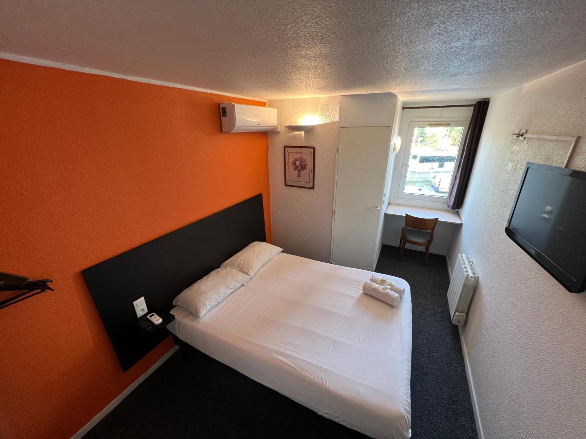 L'Escale D'Ales Hotel Екстериор снимка