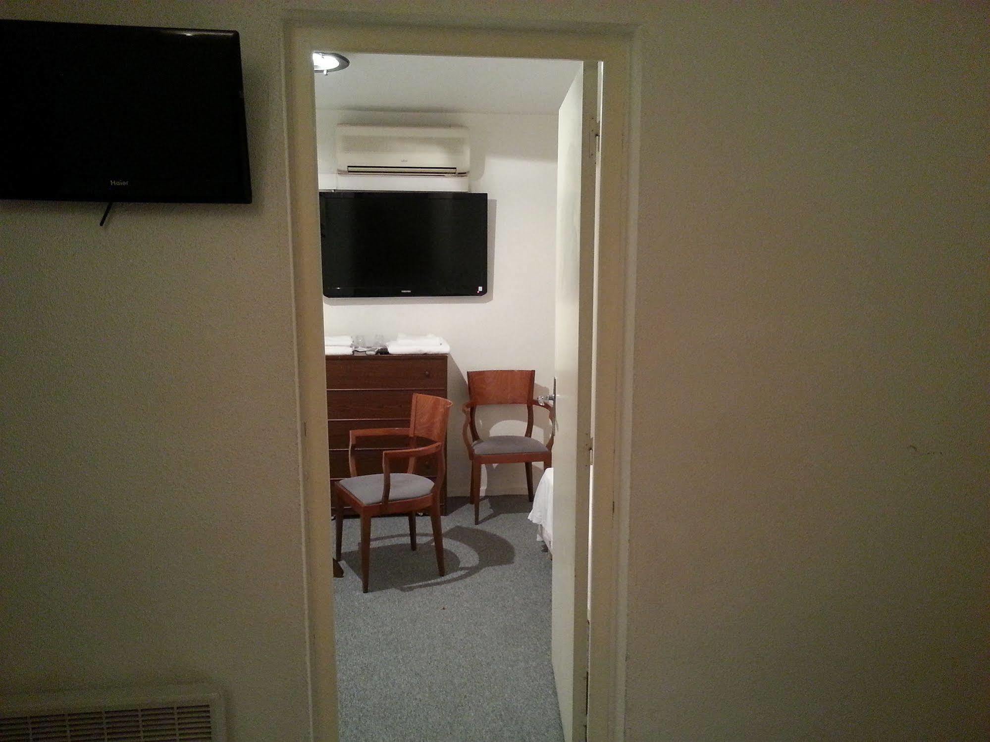 L'Escale D'Ales Hotel Екстериор снимка